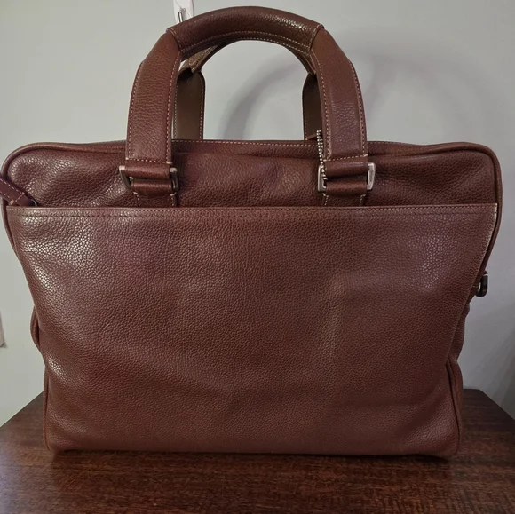 Coach Men's brown leather computer/ messenger bag No F04S-5153